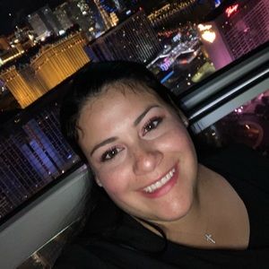 Meet your Posher, Raquel